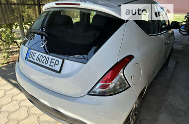 Хетчбек Lancia Ypsilon 2012 в Миколаєві