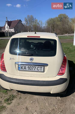 Хэтчбек Lancia Ypsilon 2006 в 