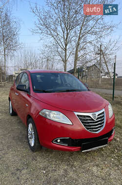 Хэтчбек Lancia Ypsilon 2013 в Ровно