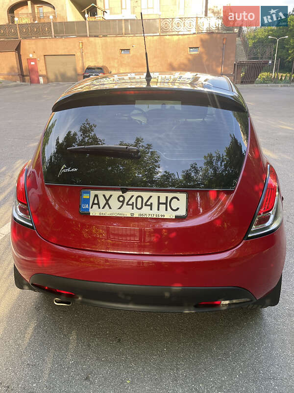 Хэтчбек Lancia Ypsilon 2012 в Харькове