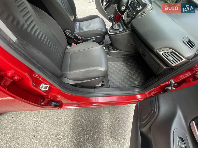Хэтчбек Lancia Ypsilon 2012 в Харькове
