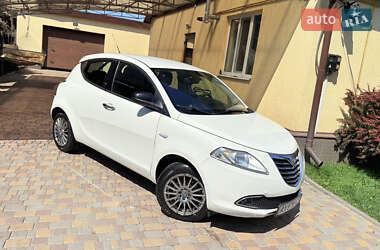 Хетчбек Lancia Ypsilon 2012 в Харкові