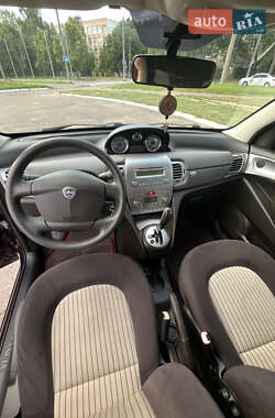 Хэтчбек Lancia Ypsilon 2008 в Ровно
