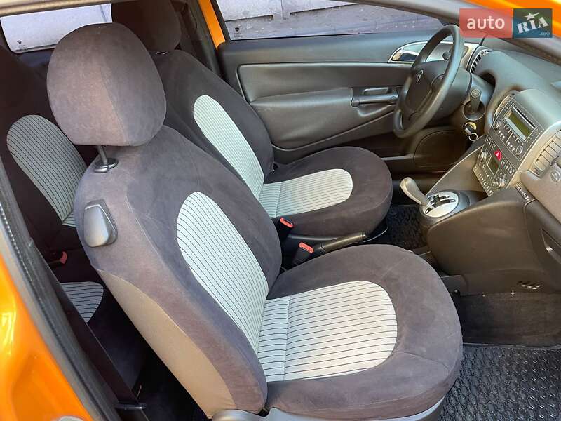 Хэтчбек Lancia Ypsilon 2008 в Киеве фото 14 Хэтчбек Lancia Ypsilon 2008 в Киеве