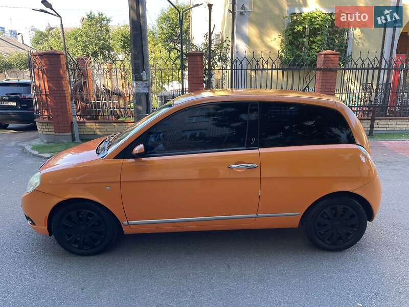 Хэтчбек Lancia Ypsilon 2008 в Киеве фото 29 Хэтчбек Lancia Ypsilon 2008 в Киеве