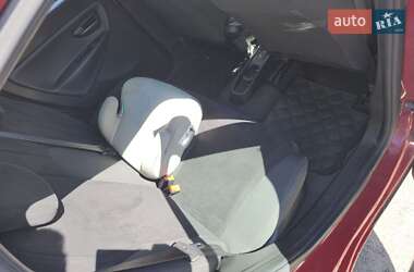 Хетчбек Lancia Ypsilon 2013 в 
