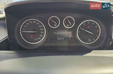 Хетчбек Lancia Ypsilon 2013 в 