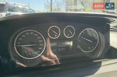 Хетчбек Lancia Ypsilon 2013 в 