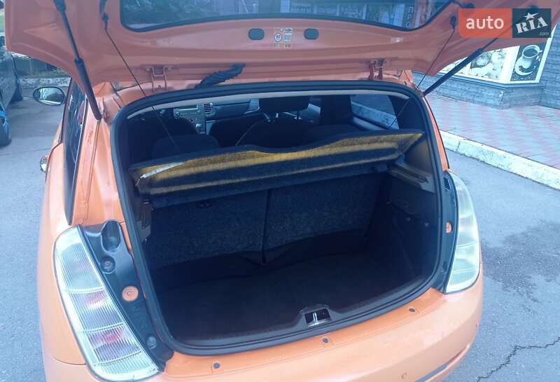 Хэтчбек Lancia Ypsilon 2008 в Киеве фото 5 Хэтчбек Lancia Ypsilon 2008 в Киеве
