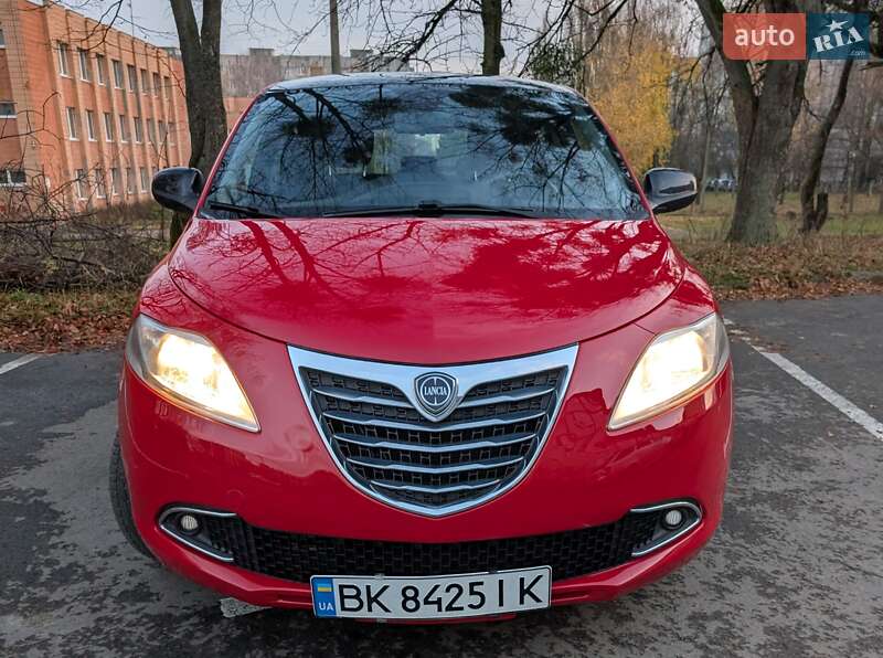 Хетчбек Lancia Ypsilon 2012 в Рівному фото 13 Хетчбек Lancia Ypsilon 2012 в Рівному