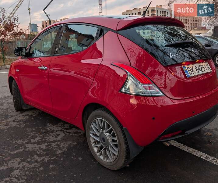 Хетчбек Lancia Ypsilon 2012 в Рівному фото 8 Хетчбек Lancia Ypsilon 2012 в Рівному