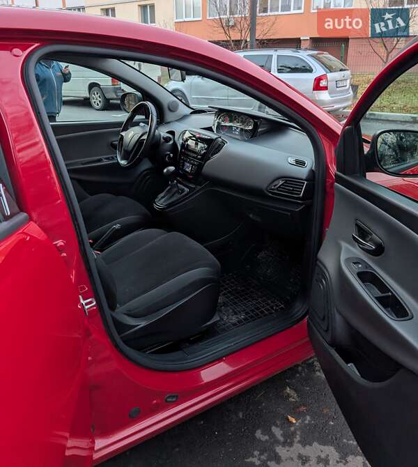 Хетчбек Lancia Ypsilon 2012 в Рівному фото 15 Хетчбек Lancia Ypsilon 2012 в Рівному