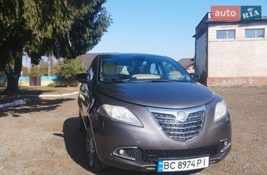 Хэтчбек Lancia Ypsilon 2012 в Дубно