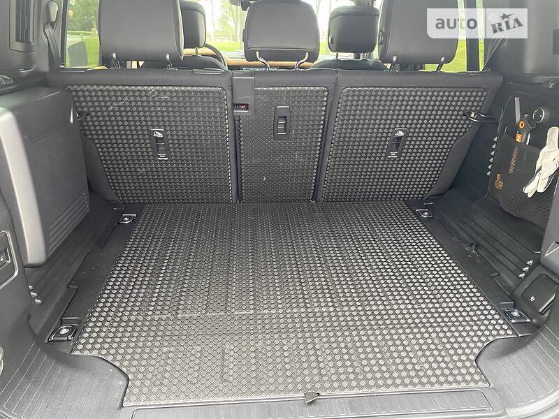 Внедорожник / Кроссовер Land Rover Defender 2020 в Киеве