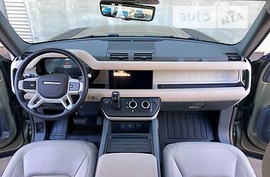 Внедорожник / Кроссовер Land Rover Defender 2020 в 