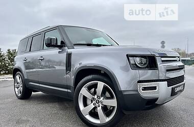 Внедорожник / Кроссовер Land Rover Defender 2022 в 