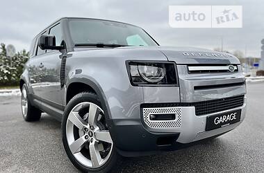 Внедорожник / Кроссовер Land Rover Defender 2022 в 