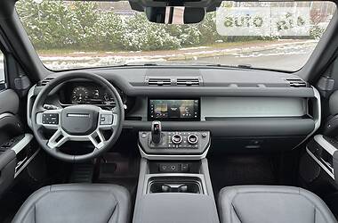 Внедорожник / Кроссовер Land Rover Defender 2022 в 