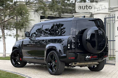 Внедорожник / Кроссовер Land Rover Defender 2022 в 