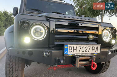 Внедорожник / Кроссовер Land Rover Defender 1999 в 