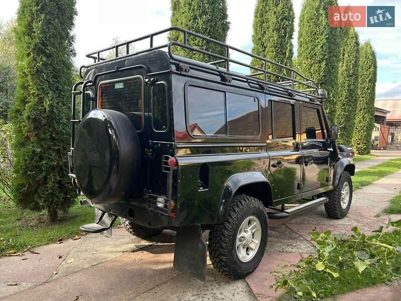 Land Rover Defender 2006