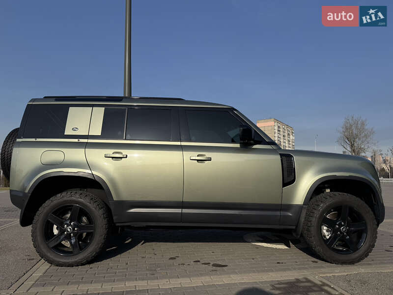 Внедорожник / Кроссовер Land Rover Defender 2020 в Киеве
