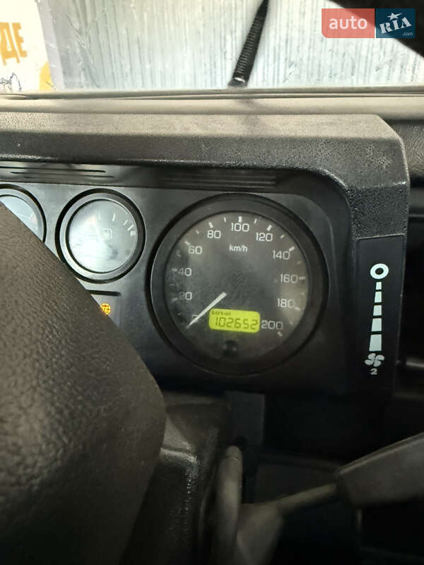 Внедорожник / Кроссовер Land Rover Defender 2002 в Тернополе фото 20 Внедорожник / Кроссовер Land Rover Defender 2002 в Тернополе
