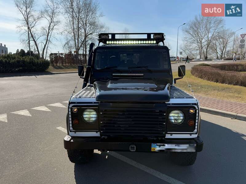 Внедорожник / Кроссовер Land Rover Defender 2008 в Киеве