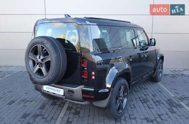 Внедорожник / Кроссовер Land Rover Defender 2024 в 