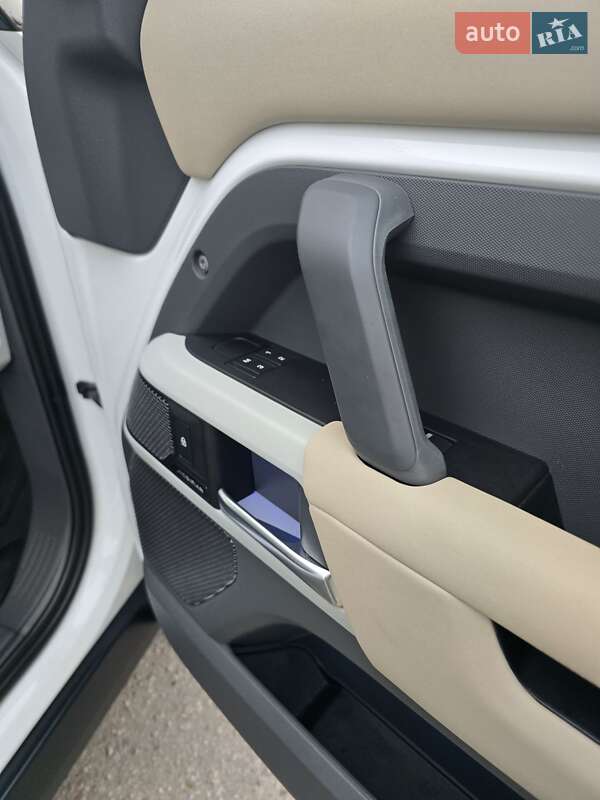 Позашляховик / Кросовер Land Rover Defender 2022 в Івано-Франківську