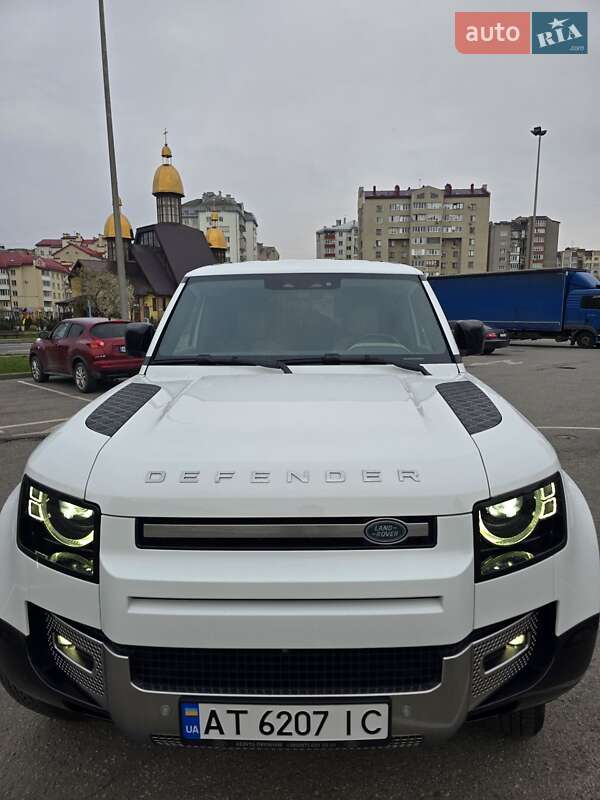 Позашляховик / Кросовер Land Rover Defender 2022 в Івано-Франківську