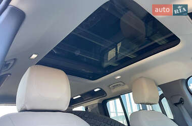 Позашляховик / Кросовер Land Rover Defender 2023 в 