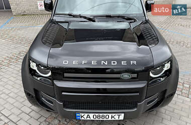 Внедорожник / Кроссовер Land Rover Defender 2022 в 