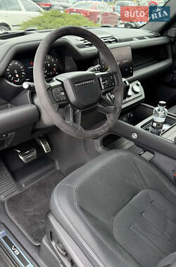 Внедорожник / Кроссовер Land Rover Defender 2022 в 