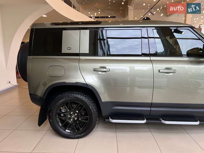 Внедорожник / Кроссовер Land Rover Defender 2020 в Киеве