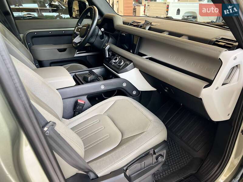 Внедорожник / Кроссовер Land Rover Defender 2020 в Киеве