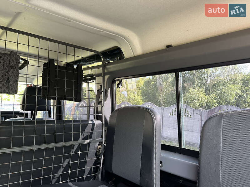 Позашляховик / Кросовер Land Rover Defender 2006 в Луцьку