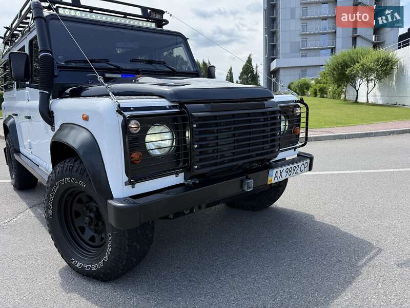 Внедорожник / Кроссовер Land Rover Defender 2008 в Киеве