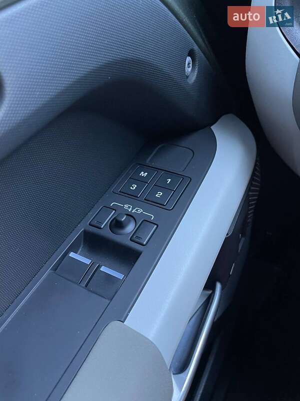 Внедорожник / Кроссовер Land Rover Defender 2022 в Одессе