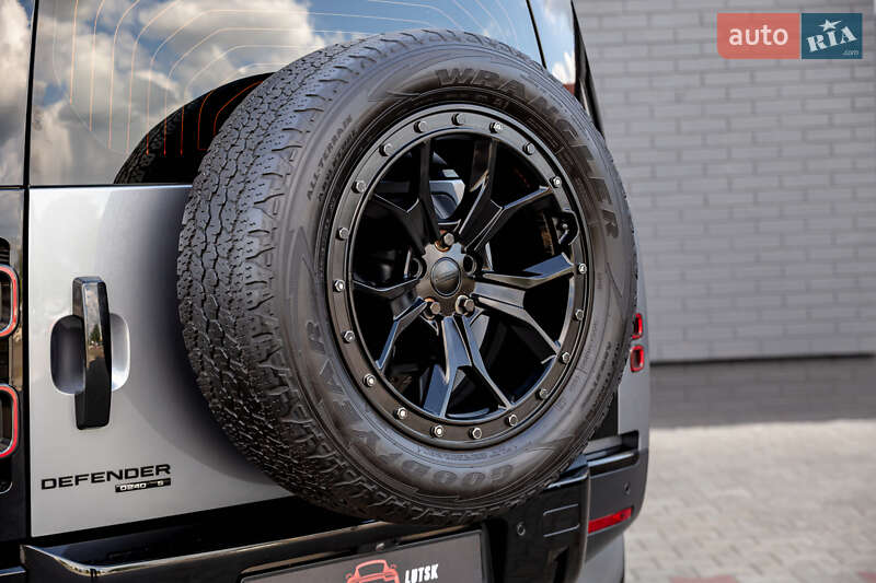 Позашляховик / Кросовер Land Rover Defender 2020 в Луцьку