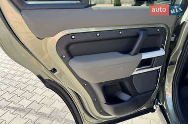 Позашляховик / Кросовер Land Rover Defender 2020 в 