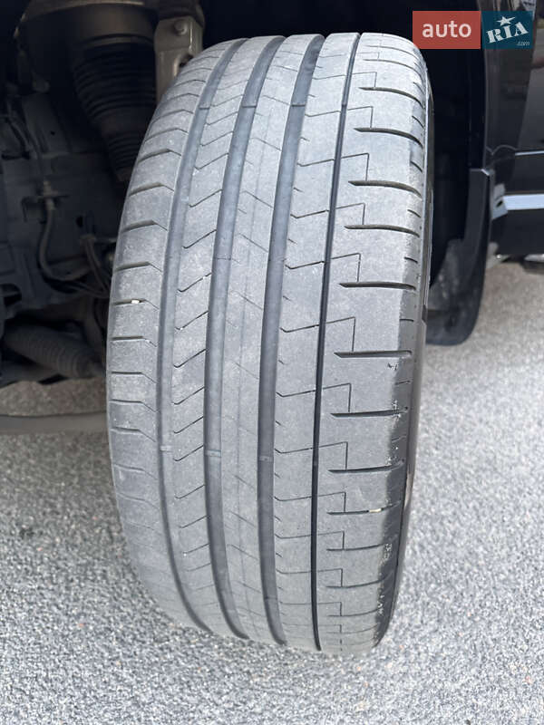 Позашляховик / Кросовер Land Rover Defender 2022 в Дніпрі