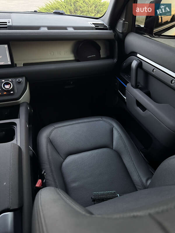 Позашляховик / Кросовер Land Rover Defender 2022 в Дніпрі