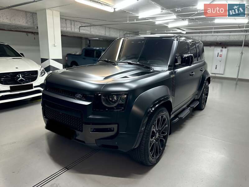 Land Rover Defender 2025