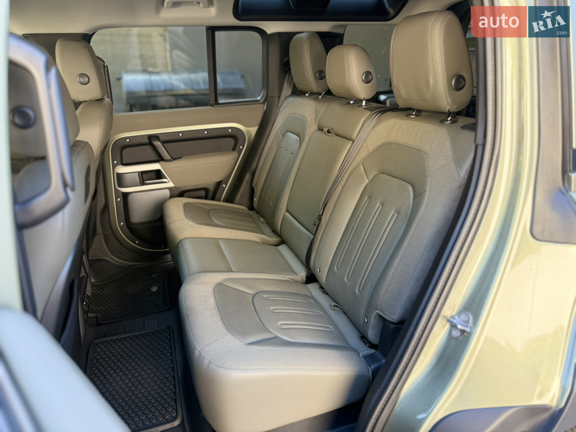 2020 Land Rover Defender - мініатюра 13