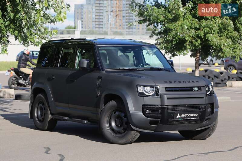 Land Rover Defender 2021