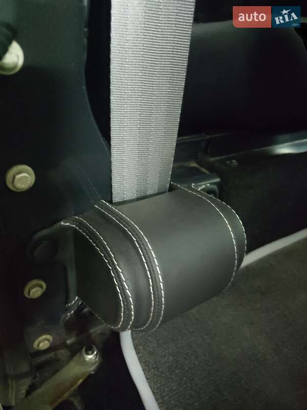 Внедорожник / Кроссовер Land Rover Defender 2013 в Киеве фото 37 Внедорожник / Кроссовер Land Rover Defender 2013 в Киеве