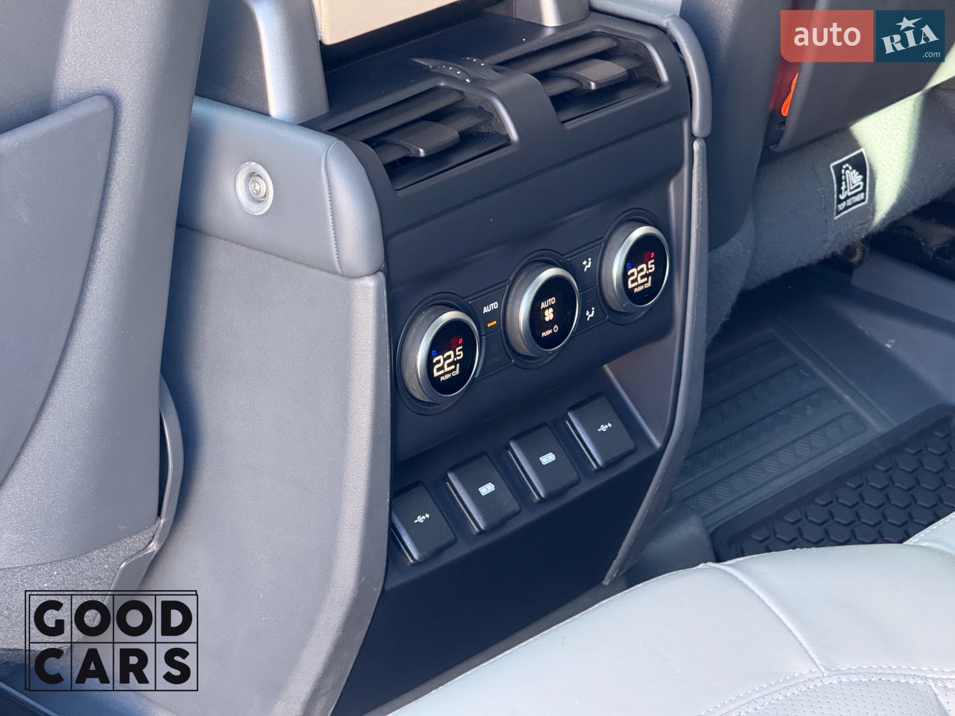 2020 Land Rover Defender - мініатюра 24