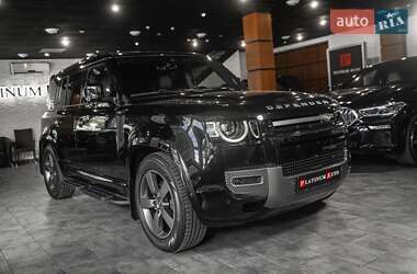 Внедорожник / Кроссовер Land Rover Defender 2022 в 