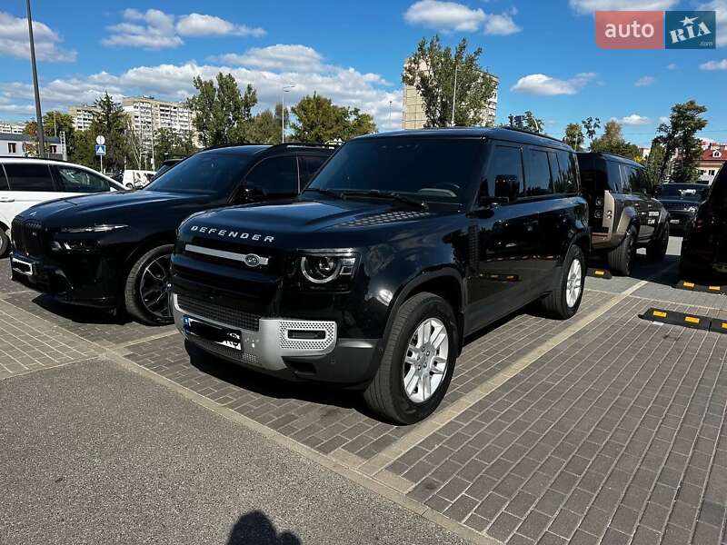 Land Rover Defender 2022